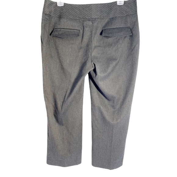 Michael Michael Kors Gray With Tan & Blue Pinstripe Cropped Dress Pants, Size 8 - Picture 2 of 15